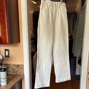 Zara White High-Waisted wide leg jeans. New without tag.